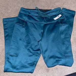 Old Navy High-Rise Ultracooze Go-Dry Cozy-Lined Leggings